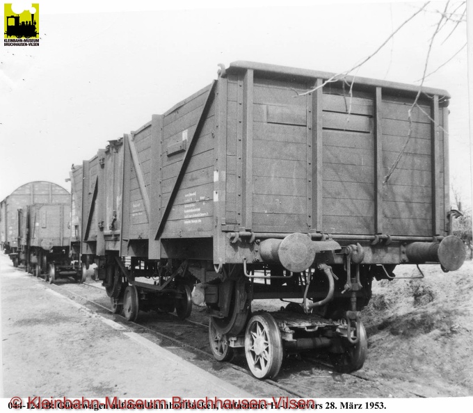 044-1241B,Güterwagen,Bf-Bücken,Aufn-H-J-Sievers-28-03-1953.jpg