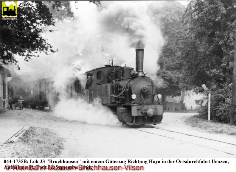 044-1735B,Lok33_Bruchhausen_m-Gz-Richtg-Hoya,Uenzen,Aufn-R-Todt-01-09-1961.jpg