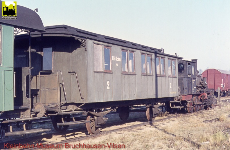 031-511D,PersWg-703-und-Lok-324,Bf-Lüchow-Süd,Aufn-P-Pekny-02-11-1963.jpg