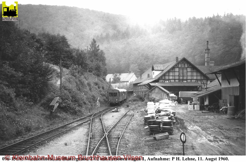 096-156N,Wiedaerhütte-m-T02,Aufn-P-H-Lehne,11-08-1960.jpg