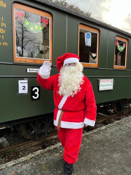 Der Nikolaus bescherte die Kinder