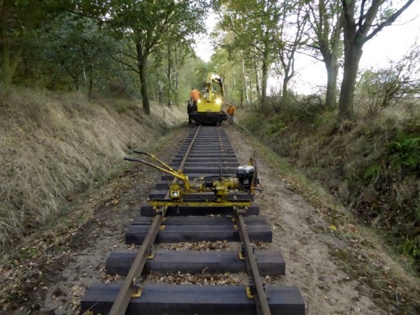 2018-10-27; Museumseisenbahn Gleisbau 002.JPG